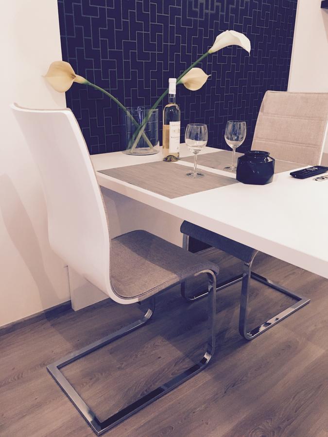 Apartement Blanc De Luxe Prága Kültér fotó